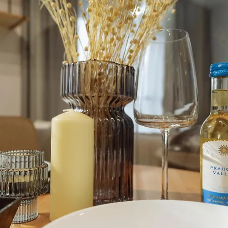 21 With Parking Lujerului *