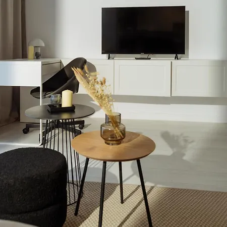 21 With Parking Lujerului