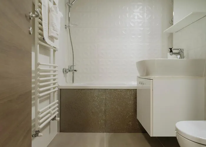 21 With Parking Lujerului *