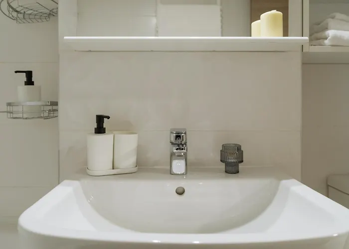 21 With Parking Lujerului *