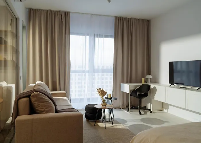 21 With Parking Lujerului Bukarest