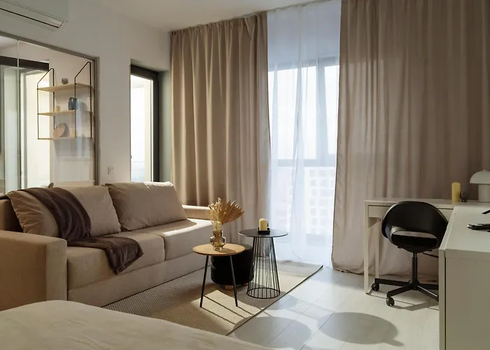 21 With Parking Lujerului *