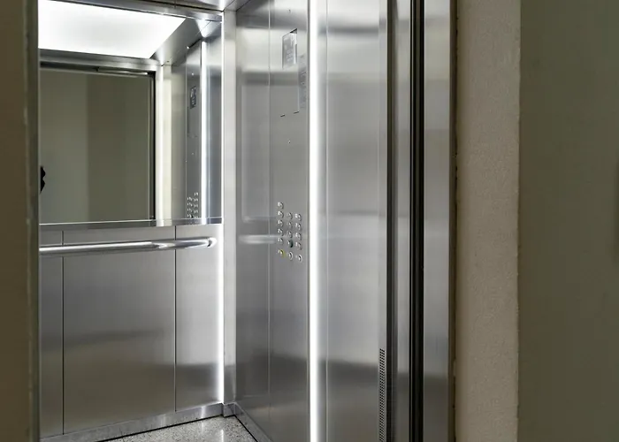 21 With Parking Lujerului Bukarest