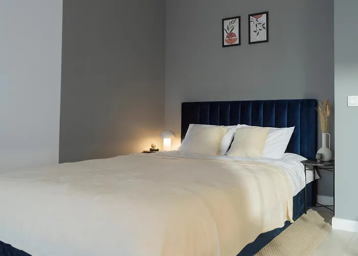 21 With Parking Lujerului