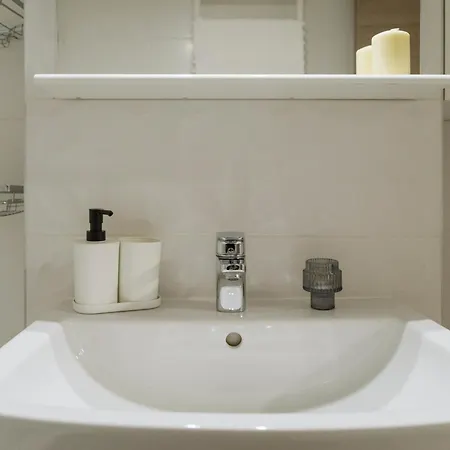 21 With Parking Lujerului *